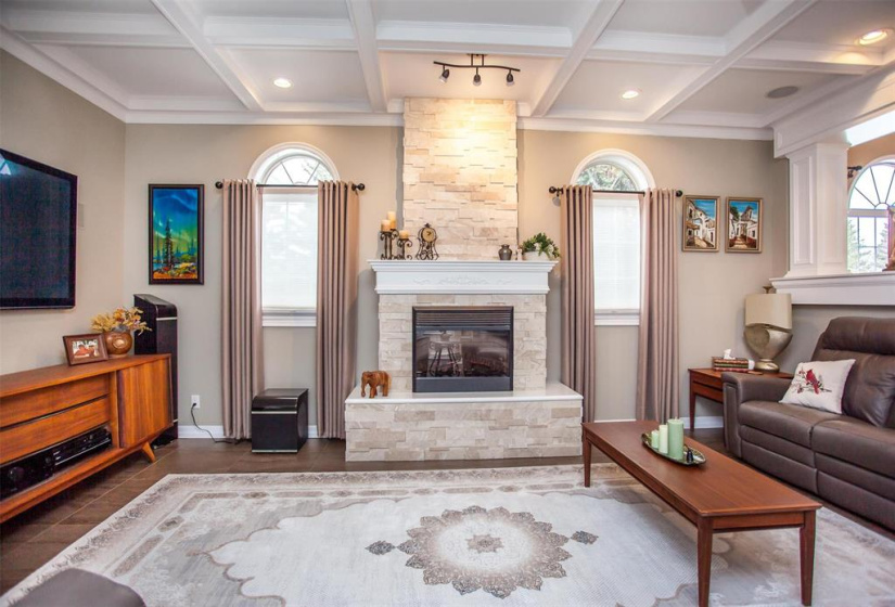 51159 Poirier, 3 Bedrooms Bedrooms, 9 Rooms Rooms,3 BathroomsBathrooms,Residential,For Sale,Poirier