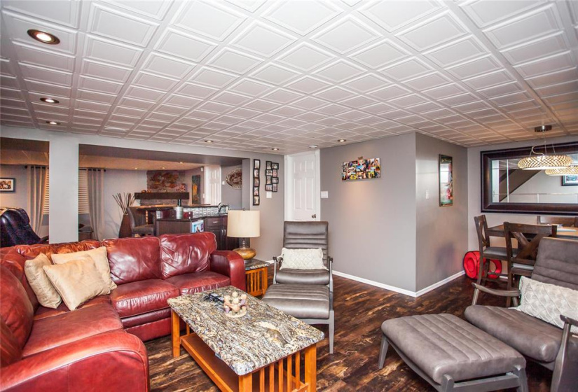 51159 Poirier, 3 Bedrooms Bedrooms, 9 Rooms Rooms,3 BathroomsBathrooms,Residential,For Sale,Poirier