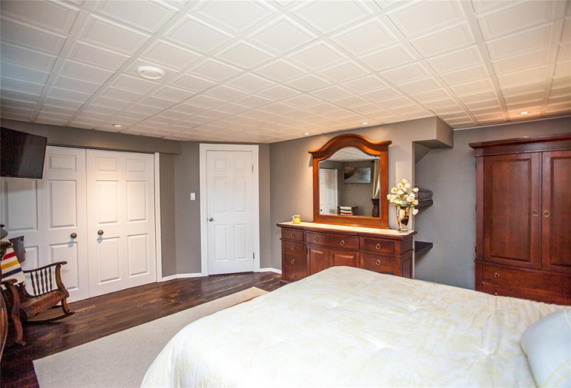 51159 Poirier, 3 Bedrooms Bedrooms, 9 Rooms Rooms,3 BathroomsBathrooms,Residential,For Sale,Poirier