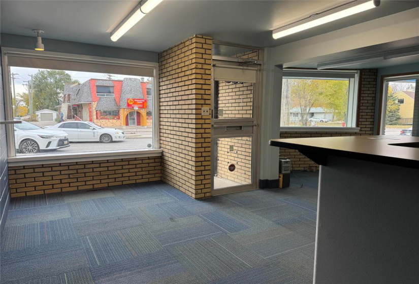 755 St Mary’s, ,Industrial/comm/investmnt,For Sale,St Mary’s