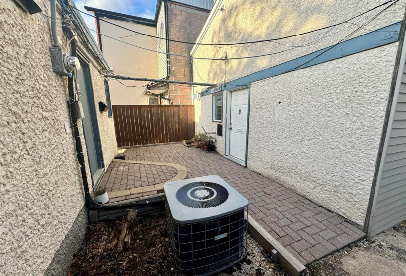 755 St Mary’s, ,Industrial/comm/investmnt,For Sale,St Mary’s
