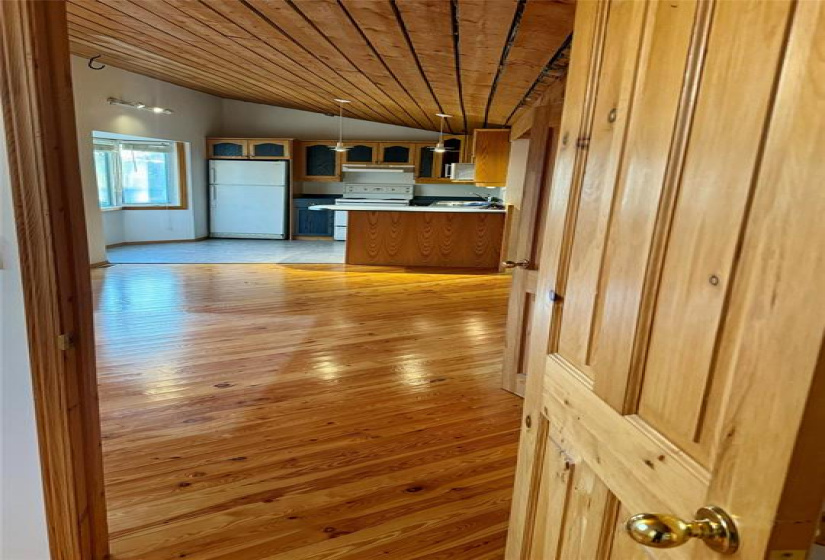 755 St Mary’s, ,Industrial/comm/investmnt,For Sale,St Mary’s