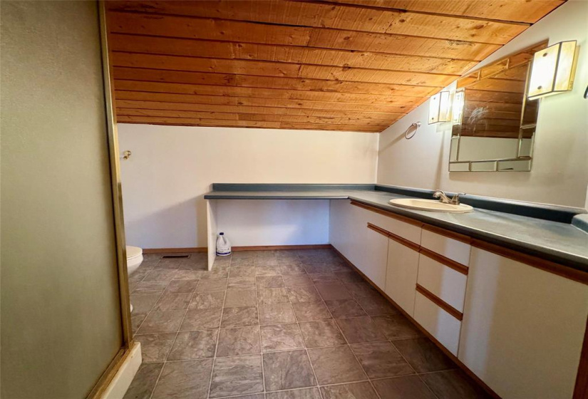 755 St Mary’s, ,Industrial/comm/investmnt,For Sale,St Mary’s
