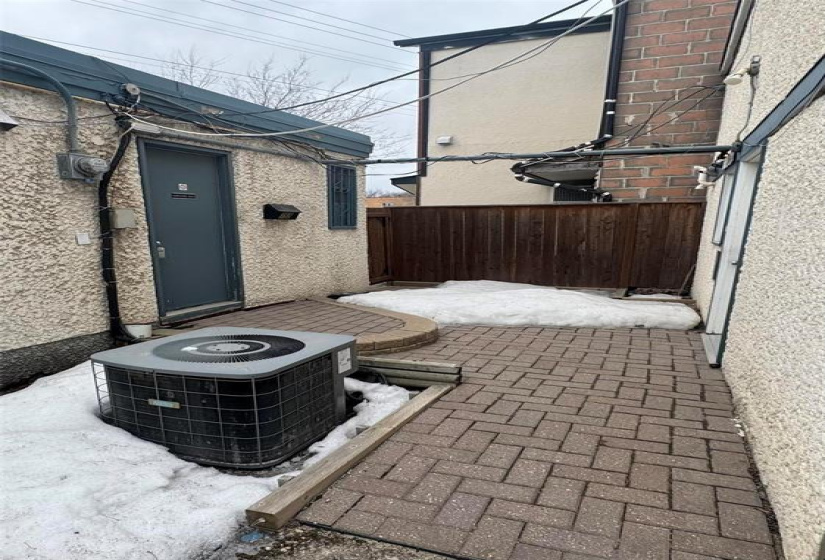 755 St Mary’s, ,Industrial/comm/investmnt,For Sale,St Mary’s