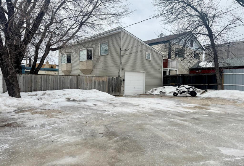 755 St Mary’s, ,Industrial/comm/investmnt,For Sale,St Mary’s