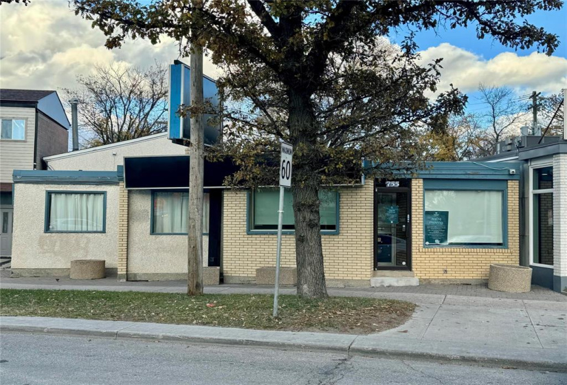755 St Mary’s, ,Industrial/comm/investmnt,For Sale,St Mary’s