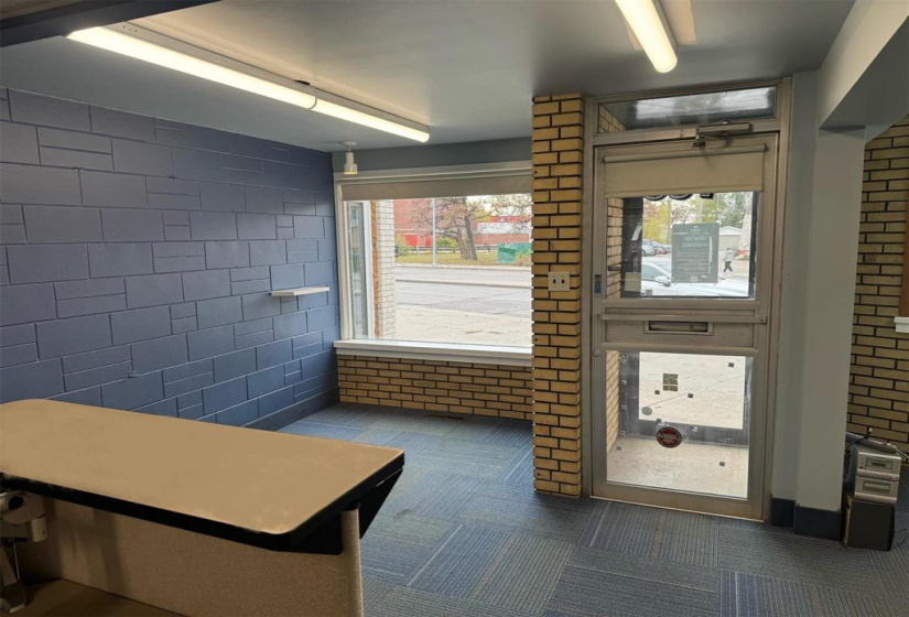 755 St Mary’s, ,Industrial/comm/investmnt,For Sale,St Mary’s