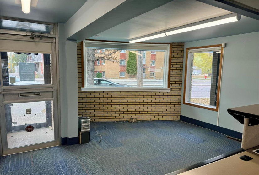 755 St Mary’s, ,Industrial/comm/investmnt,For Sale,St Mary’s