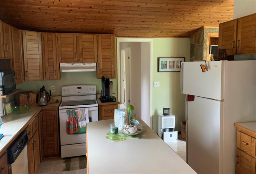 220 Thunder, 3 Bedrooms Bedrooms, 10 Rooms Rooms,1 BathroomBathrooms,Residential,For Sale,Thunder