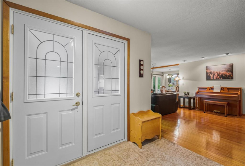 453 Sarah, 4 Bedrooms Bedrooms, 16 Rooms Rooms,3 BathroomsBathrooms,Residential,For Sale,Sarah