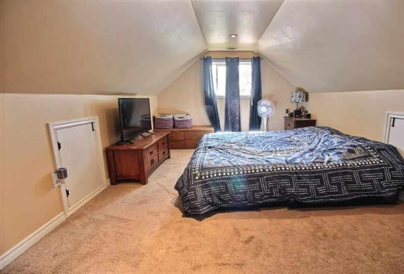 371 Boyd, 3 Bedrooms Bedrooms, 9 Rooms Rooms,1 BathroomBathrooms,Residential,For Sale,Boyd