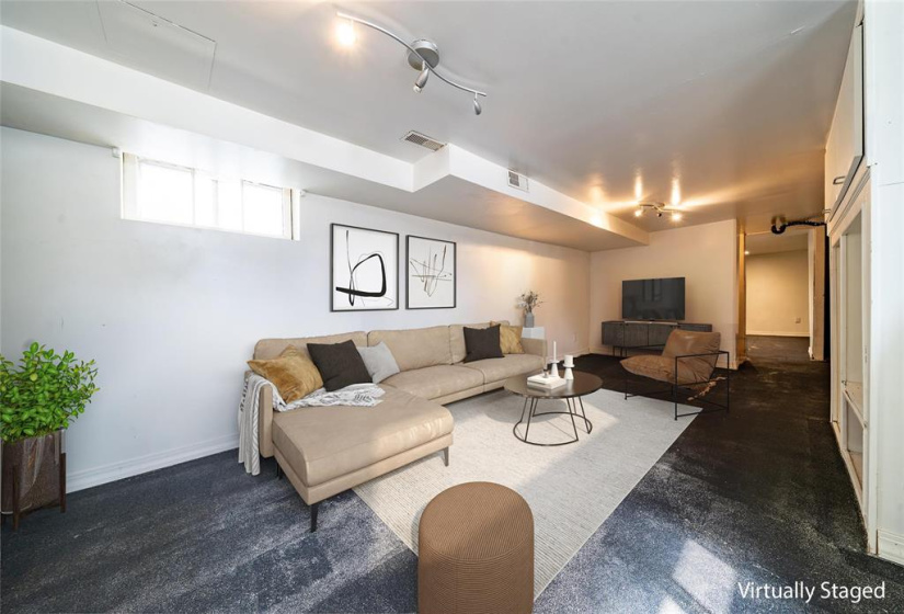 40 St Mary's, 1 Bedroom Bedrooms, 6 Rooms Rooms,1 BathroomBathrooms,Condominium,For Sale,St Mary's