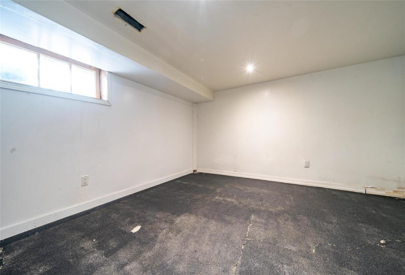 Office space, home gym, flex space.