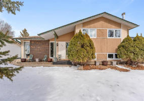 15 Magenta, 3 Bedrooms Bedrooms, 10 Rooms Rooms,1 BathroomBathrooms,Residential,For Sale,Magenta