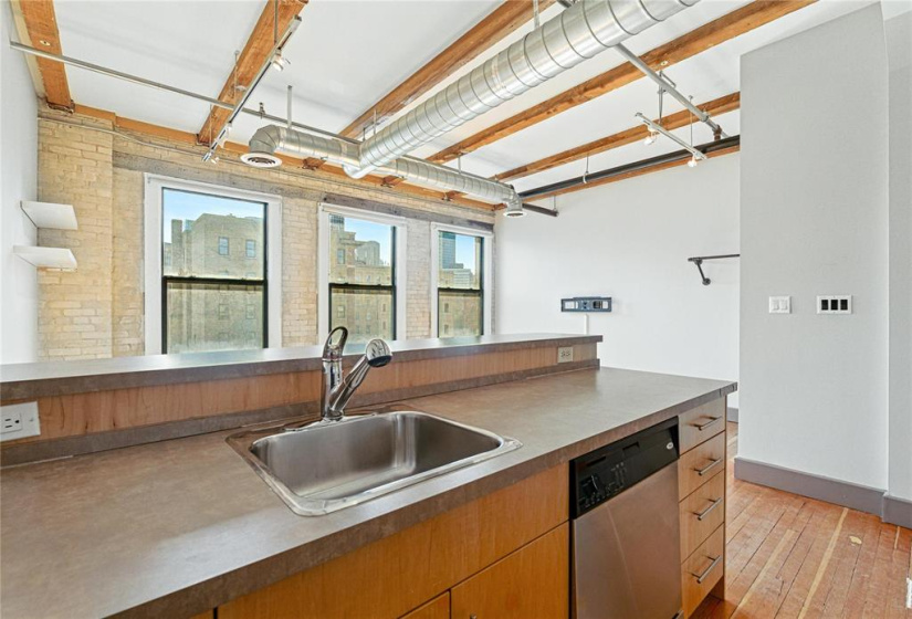 110 Princess, 1 Bedroom Bedrooms, 4 Rooms Rooms,1 BathroomBathrooms,Condominium,For Sale,Princess