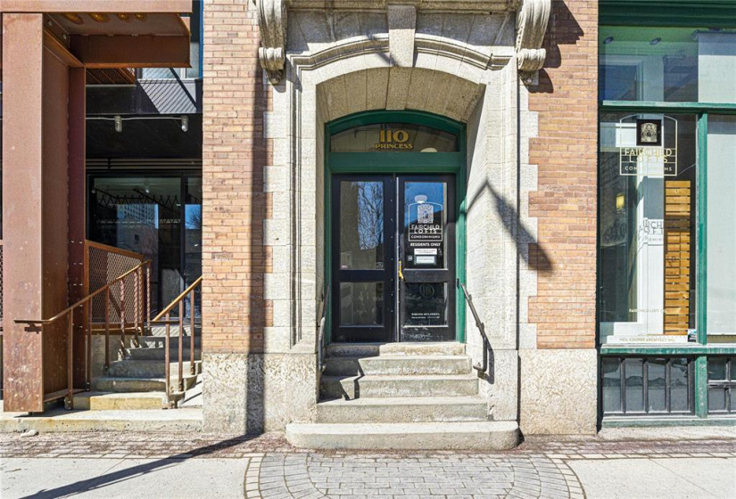 110 Princess, 1 Bedroom Bedrooms, 4 Rooms Rooms,1 BathroomBathrooms,Condominium,For Sale,Princess