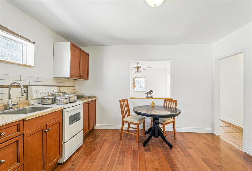 1897 Bannatyne, 2 Bedrooms Bedrooms, 6 Rooms Rooms,1 BathroomBathrooms,Residential,For Sale,Bannatyne