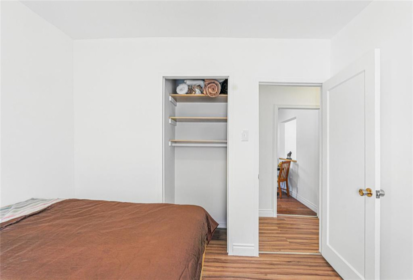 1897 Bannatyne, 2 Bedrooms Bedrooms, 6 Rooms Rooms,1 BathroomBathrooms,Residential,For Sale,Bannatyne