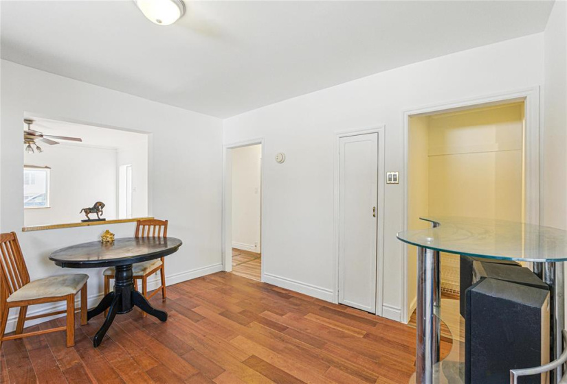 Large eat in kitchen