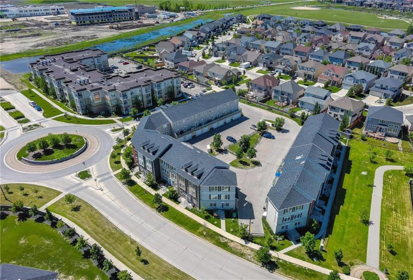 20 Ancaster, 2 Bedrooms Bedrooms, 8 Rooms Rooms,1 BathroomBathrooms,Condominium,For Sale,Ancaster