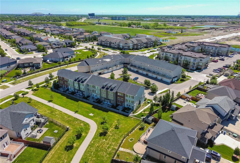 20 Ancaster, 2 Bedrooms Bedrooms, 8 Rooms Rooms,1 BathroomBathrooms,Condominium,For Sale,Ancaster
