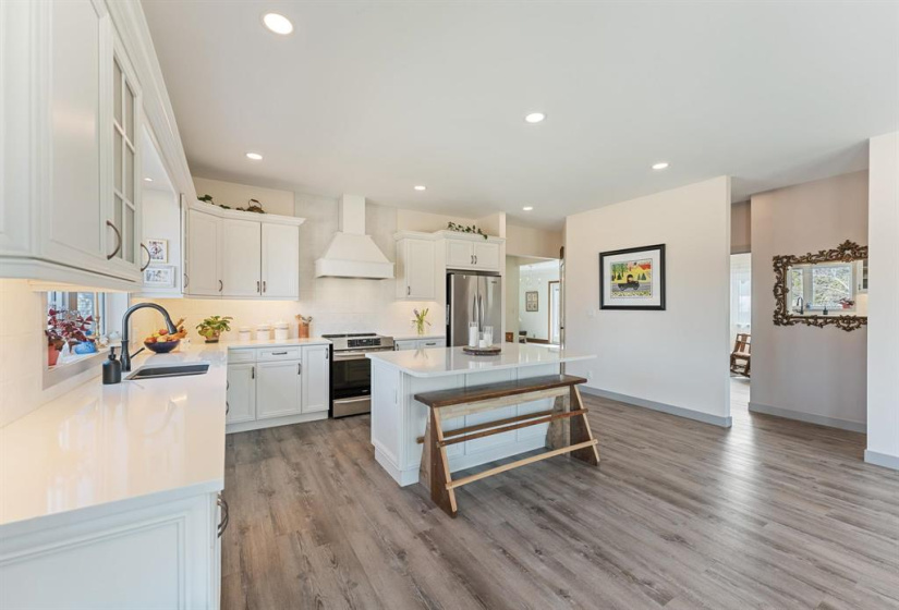 68009 2E, 4 Bedrooms Bedrooms, 11 Rooms Rooms,2 BathroomsBathrooms,Residential,For Sale,2E
