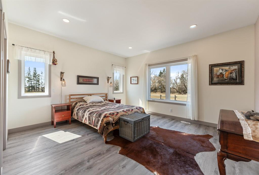 68009 2E, 4 Bedrooms Bedrooms, 11 Rooms Rooms,2 BathroomsBathrooms,Residential,For Sale,2E