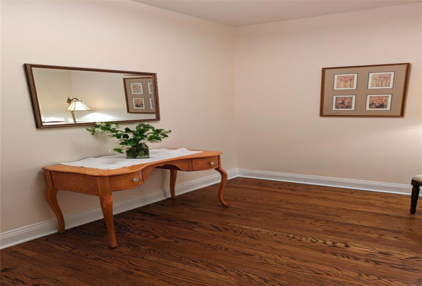 68009 2E, 4 Bedrooms Bedrooms, 11 Rooms Rooms,2 BathroomsBathrooms,Residential,For Sale,2E