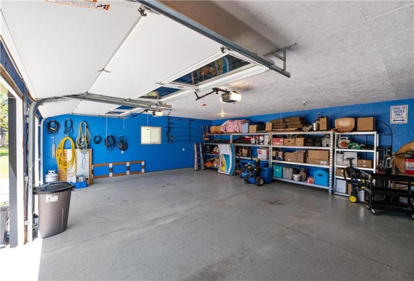 68009 2E, 4 Bedrooms Bedrooms, 11 Rooms Rooms,2 BathroomsBathrooms,Residential,For Sale,2E