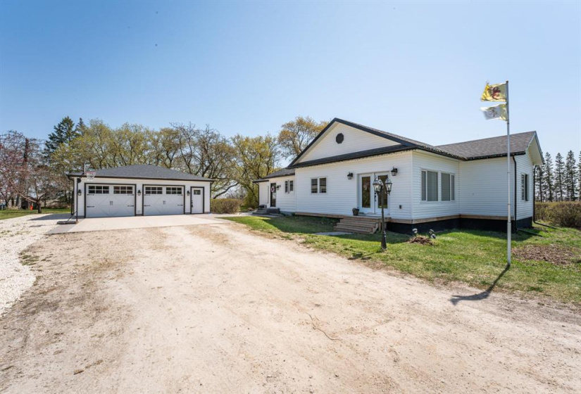 68009 2E, 4 Bedrooms Bedrooms, 11 Rooms Rooms,2 BathroomsBathrooms,Residential,For Sale,2E