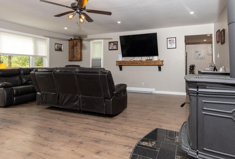 51 Rose, 2 Bedrooms Bedrooms, 6 Rooms Rooms,1 BathroomBathrooms,Residential,For Sale,Rose