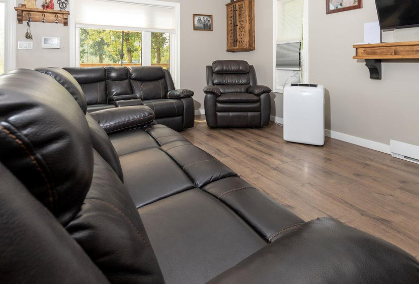 51 Rose, 2 Bedrooms Bedrooms, 6 Rooms Rooms,1 BathroomBathrooms,Residential,For Sale,Rose