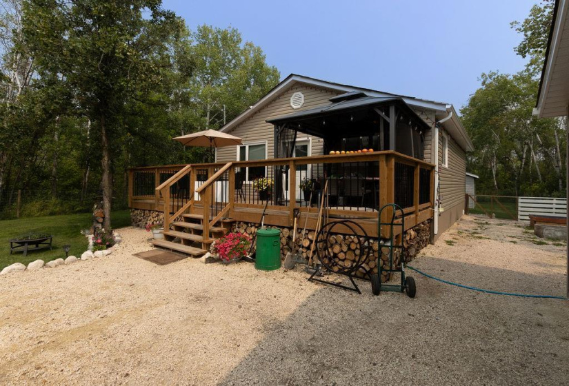 51 Rose, 2 Bedrooms Bedrooms, 6 Rooms Rooms,1 BathroomBathrooms,Residential,For Sale,Rose
