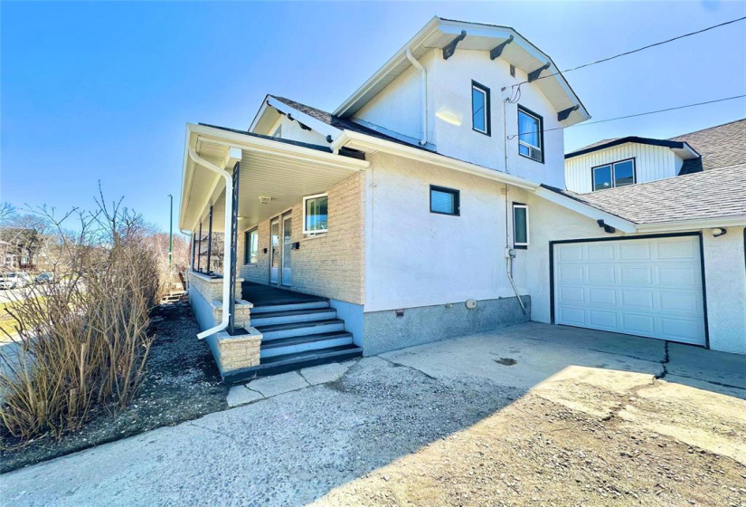 170 Machray, 4 Bedrooms Bedrooms, 13 Rooms Rooms,3 BathroomsBathrooms,Residential,For Sale,Machray