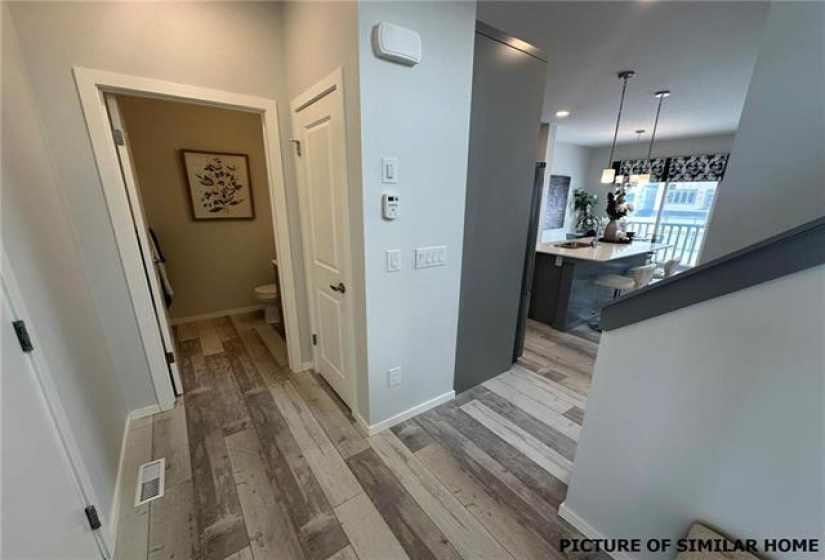 2 pce bath off the front foyer.