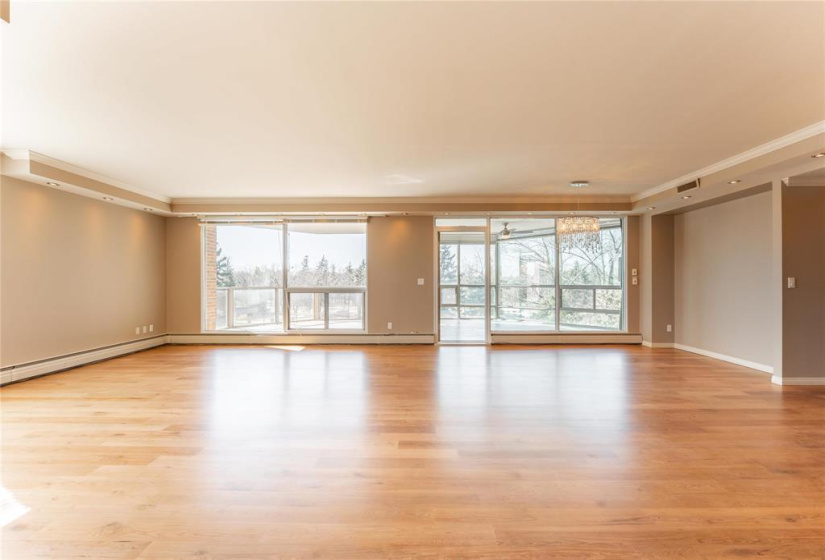 180 Tuxedo, 2 Bedrooms Bedrooms, 9 Rooms Rooms,2 BathroomsBathrooms,Condominium,For Sale,Tuxedo