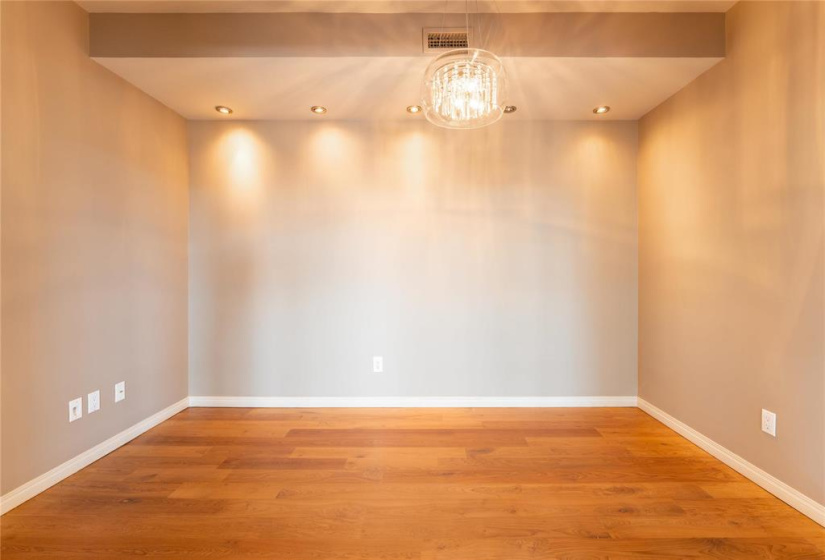 180 Tuxedo, 2 Bedrooms Bedrooms, 9 Rooms Rooms,2 BathroomsBathrooms,Condominium,For Sale,Tuxedo