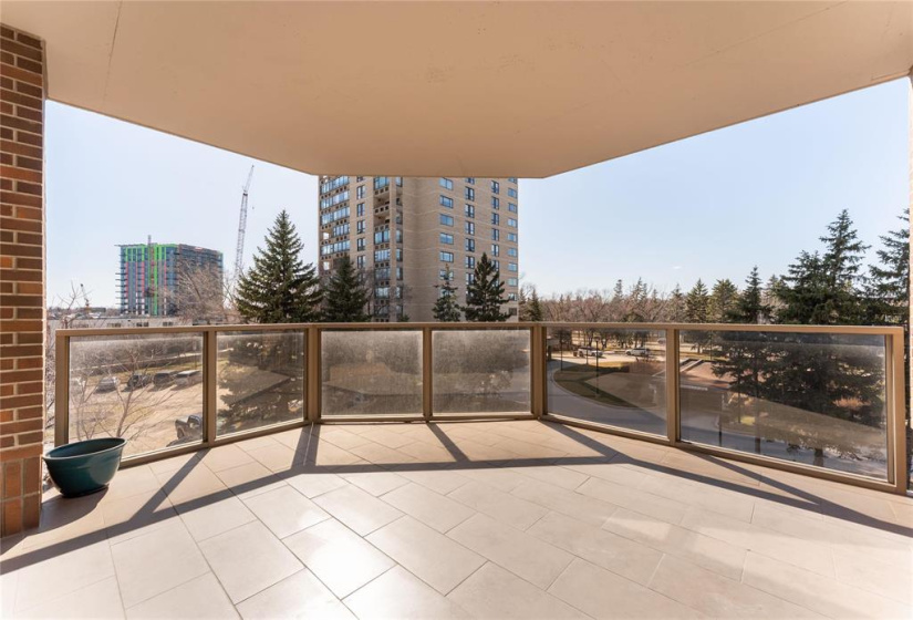 180 Tuxedo, 2 Bedrooms Bedrooms, 9 Rooms Rooms,2 BathroomsBathrooms,Condominium,For Sale,Tuxedo