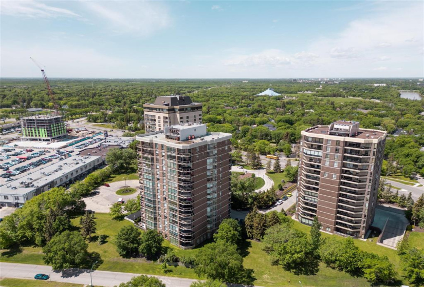 180 Tuxedo, 2 Bedrooms Bedrooms, 9 Rooms Rooms,2 BathroomsBathrooms,Condominium,For Sale,Tuxedo