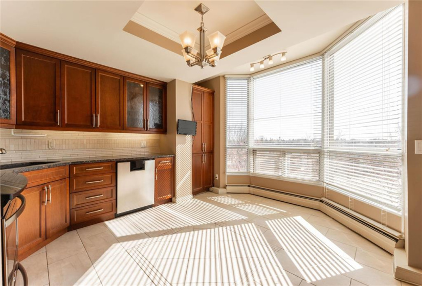 180 Tuxedo, 2 Bedrooms Bedrooms, 9 Rooms Rooms,2 BathroomsBathrooms,Condominium,For Sale,Tuxedo
