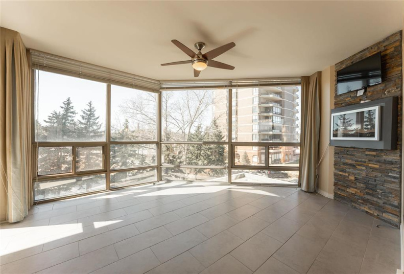 180 Tuxedo, 2 Bedrooms Bedrooms, 9 Rooms Rooms,2 BathroomsBathrooms,Condominium,For Sale,Tuxedo