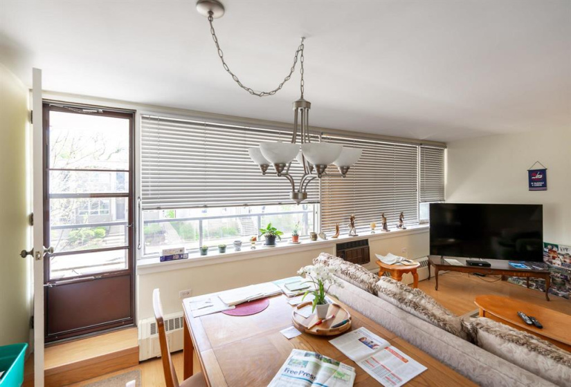 99 Wellington, 1 Bedroom Bedrooms, 5 Rooms Rooms,1 BathroomBathrooms,Condominium,For Sale,Wellington