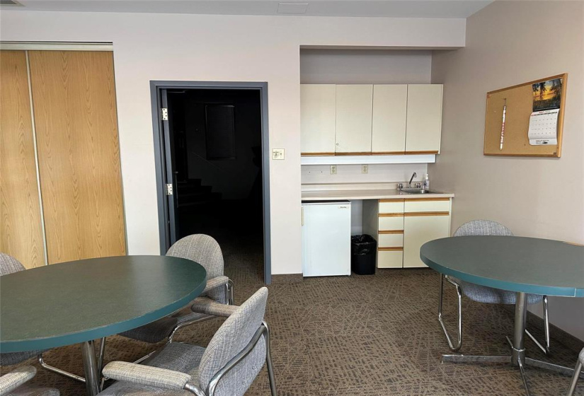1720 Pembina, 2 Bedrooms Bedrooms, 10 Rooms Rooms,2 BathroomsBathrooms,Condominium,For Sale,Pembina