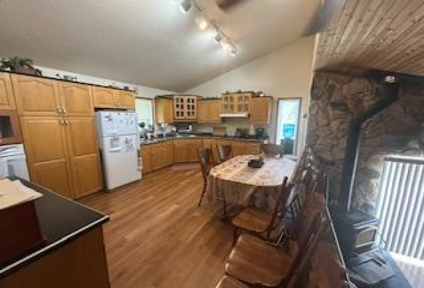 207 Thunder, 3 Bedrooms Bedrooms, 7 Rooms Rooms,2 BathroomsBathrooms,Residential,For Sale,Thunder