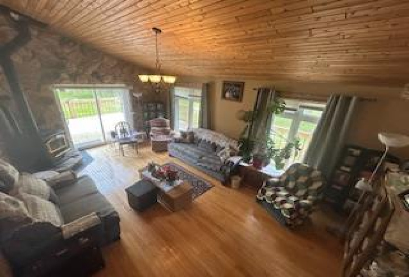 207 Thunder, 3 Bedrooms Bedrooms, 7 Rooms Rooms,2 BathroomsBathrooms,Residential,For Sale,Thunder