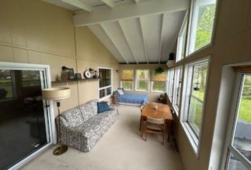 217 Thunder, 3 Bedrooms Bedrooms, 7 Rooms Rooms,1 BathroomBathrooms,Residential,For Sale,Thunder