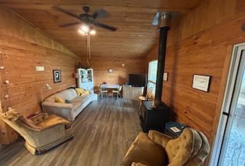 217 Thunder, 3 Bedrooms Bedrooms, 7 Rooms Rooms,1 BathroomBathrooms,Residential,For Sale,Thunder