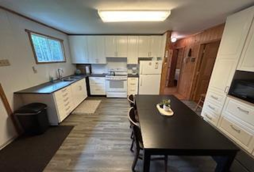 217 Thunder, 3 Bedrooms Bedrooms, 7 Rooms Rooms,1 BathroomBathrooms,Residential,For Sale,Thunder