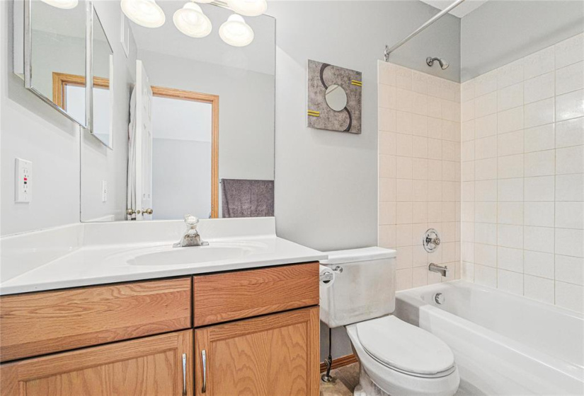 11 Orchard Hill, 3 Bedrooms Bedrooms, 15 Rooms Rooms,2 BathroomsBathrooms,Residential,For Sale,Orchard Hill