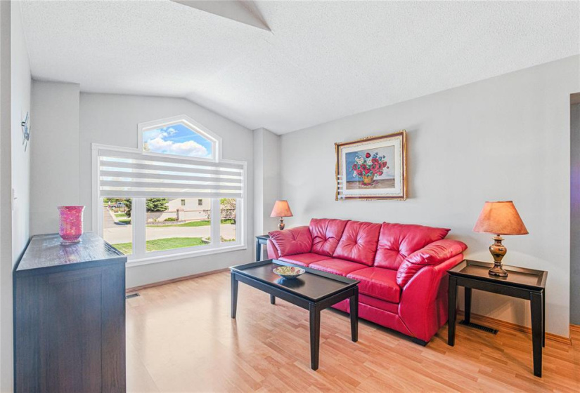 11 Orchard Hill, 3 Bedrooms Bedrooms, 15 Rooms Rooms,2 BathroomsBathrooms,Residential,For Sale,Orchard Hill